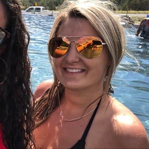 Meet your Posher, Dani